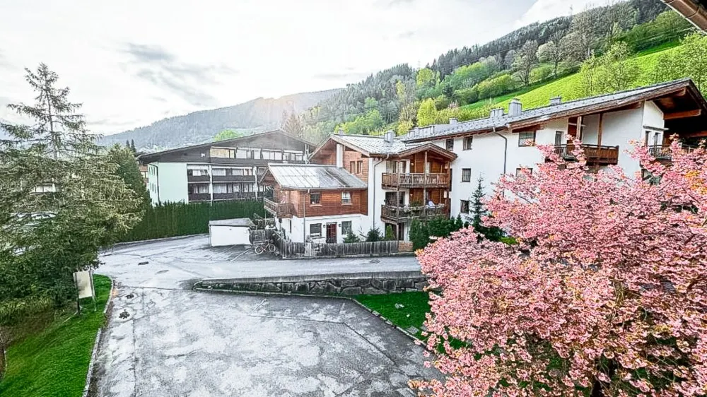 Alpine Apartment in Kaprun – Gallery 9